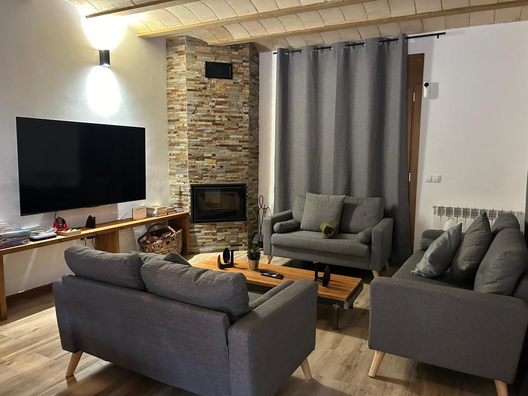 Casa De Les Escoles, Espinalbet - Alberga Castellar del Riu 외부 사진