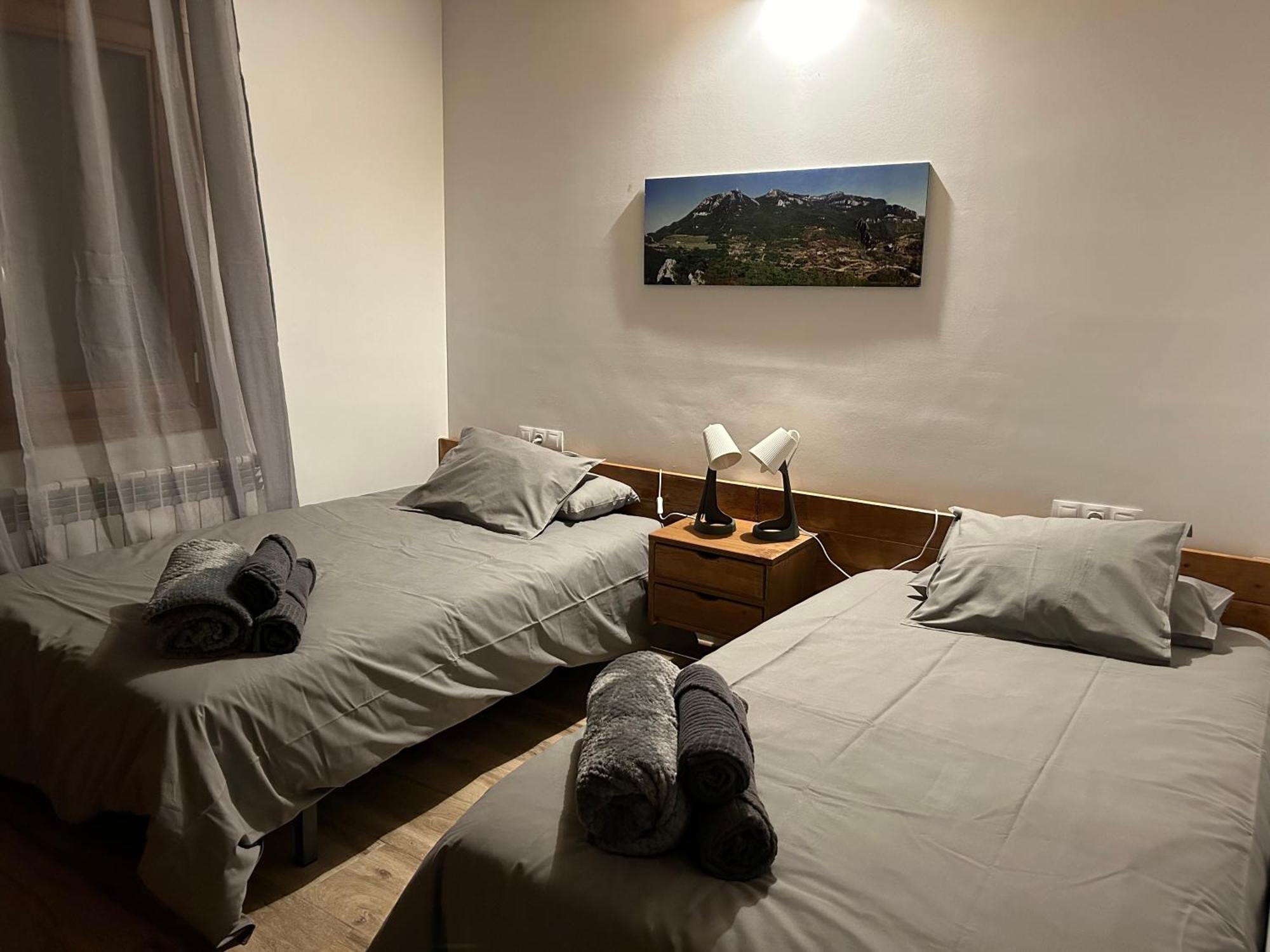 Casa De Les Escoles, Espinalbet - Alberga Castellar del Riu 외부 사진