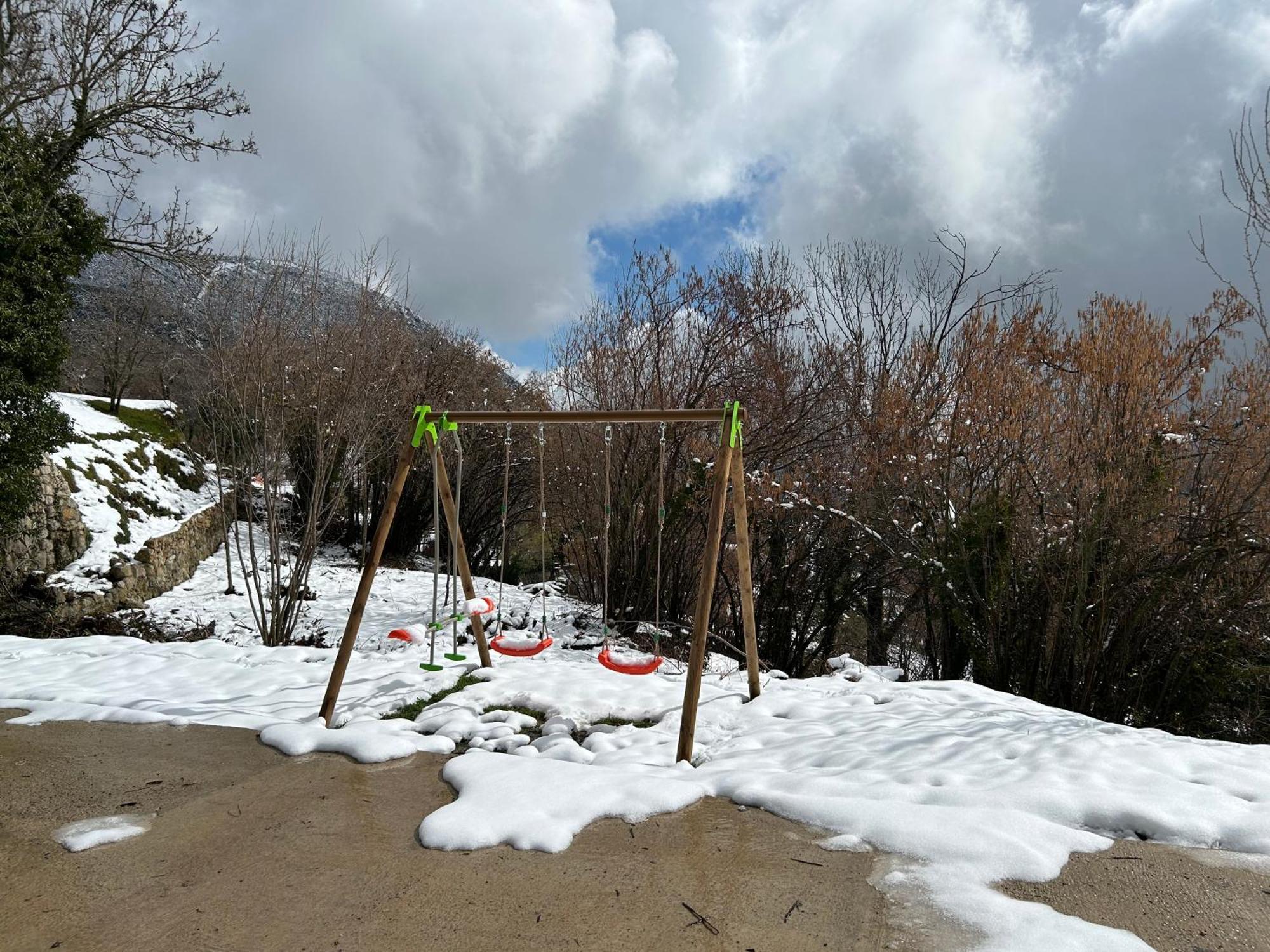 Casa De Les Escoles, Espinalbet - Alberga Castellar del Riu 외부 사진