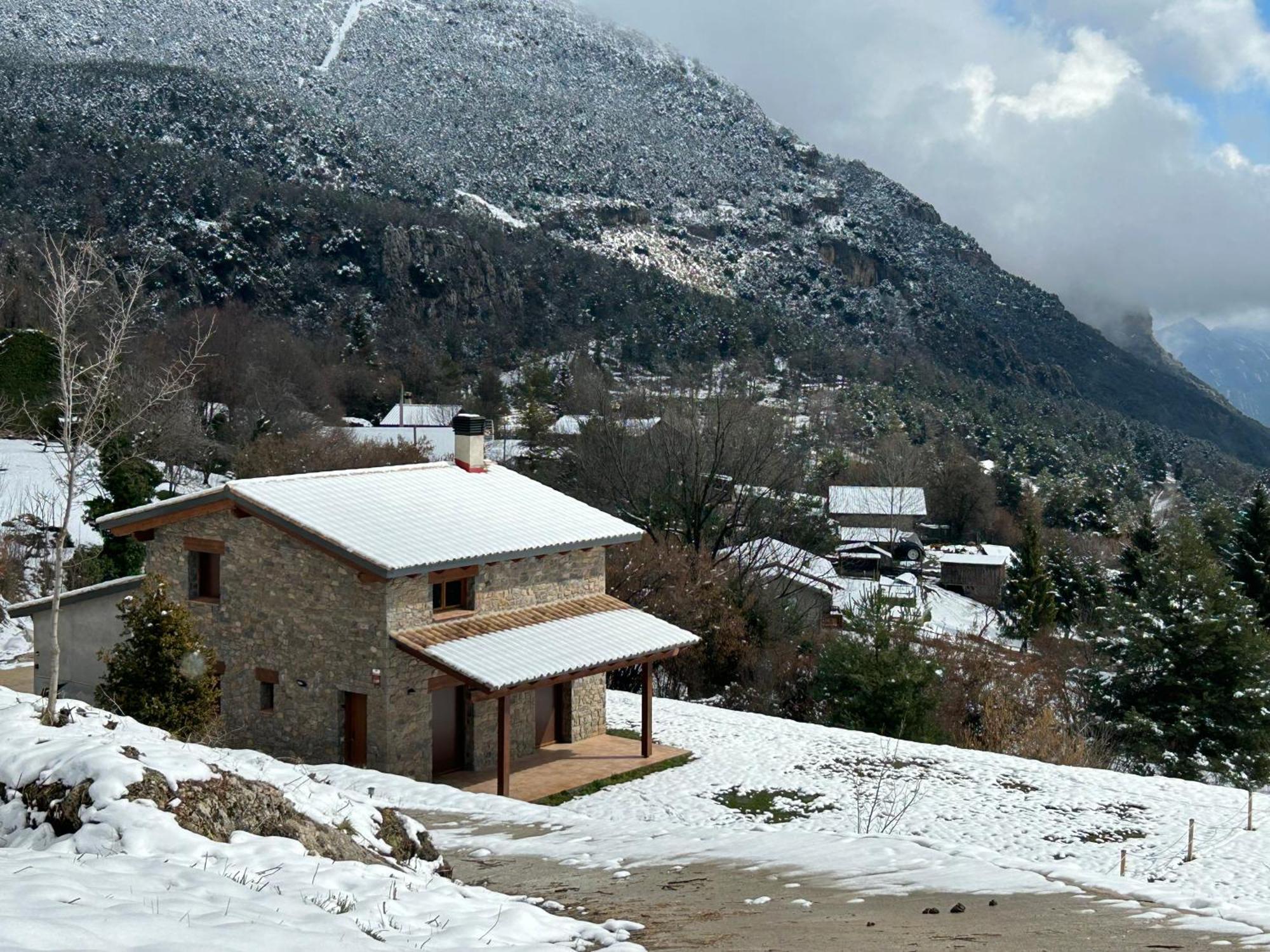 Casa De Les Escoles, Espinalbet - Alberga Castellar del Riu 외부 사진